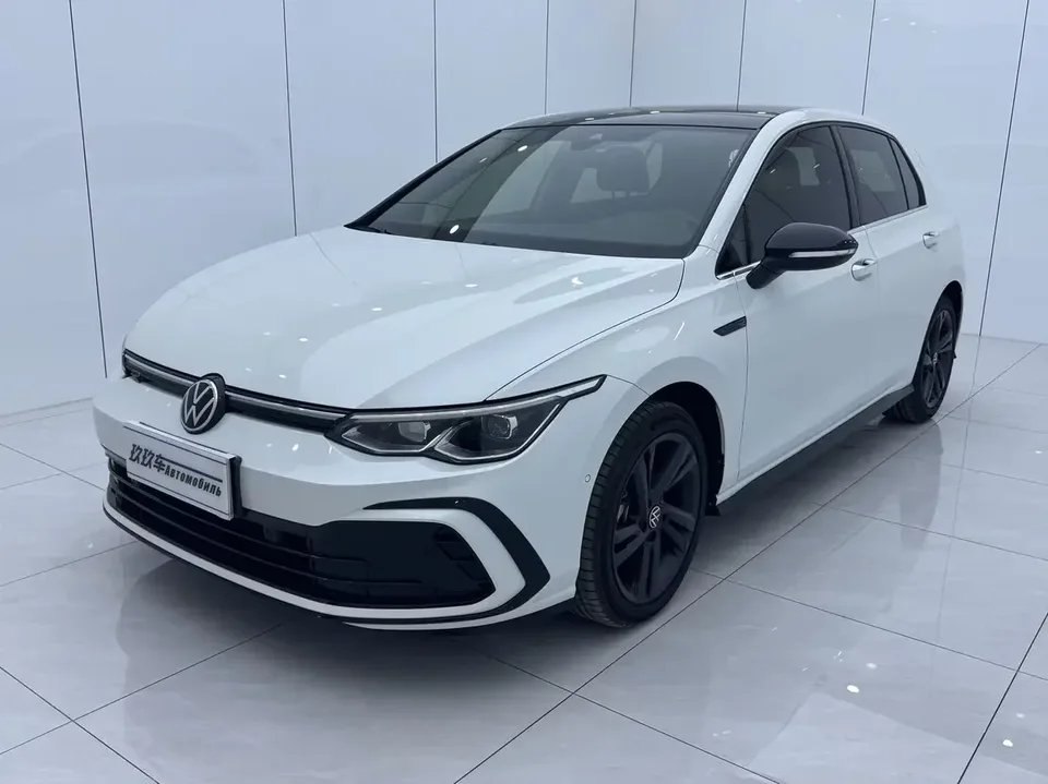Volkswagen Golf golf 2021 280TSI DSG R-Line 2022 — photo 1, buy with delivery to Moscow