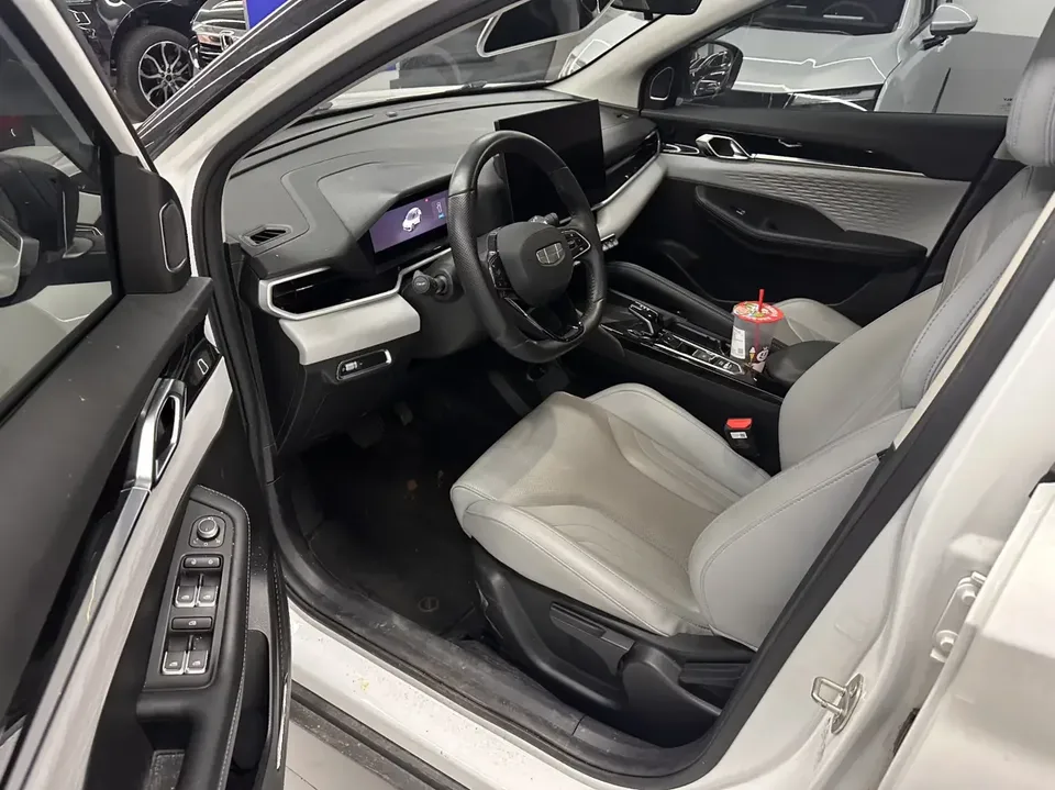 Geely Coolray SX11 Binyue 2025 Binyue L 1.5TD DCT Star Edition 2025 — thumbnail 5