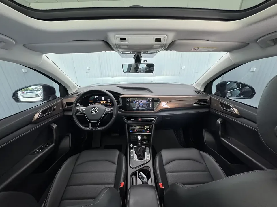 Volkswagen Tharu tuyue 2022 280TSI 2WD Deluxe Edition 2022 — thumbnail 5