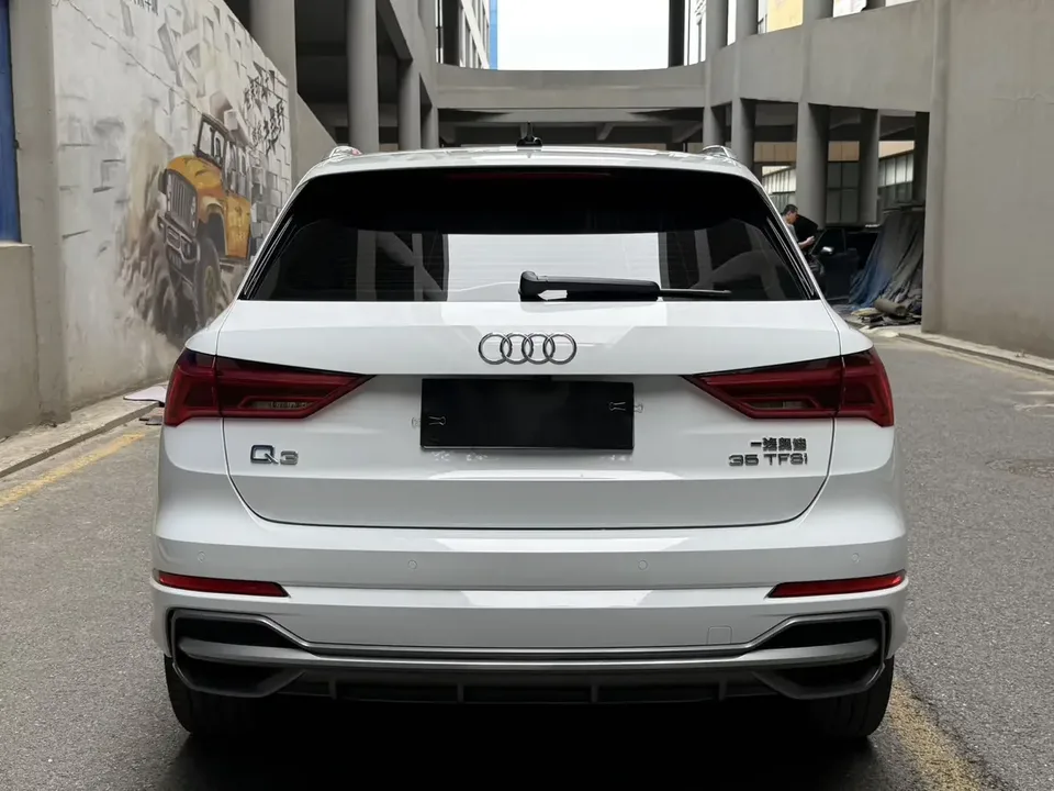 Audi Q3 Audi Q3 2023 35 TFSI Stylish Dynamic 2023 — миниатюра 2