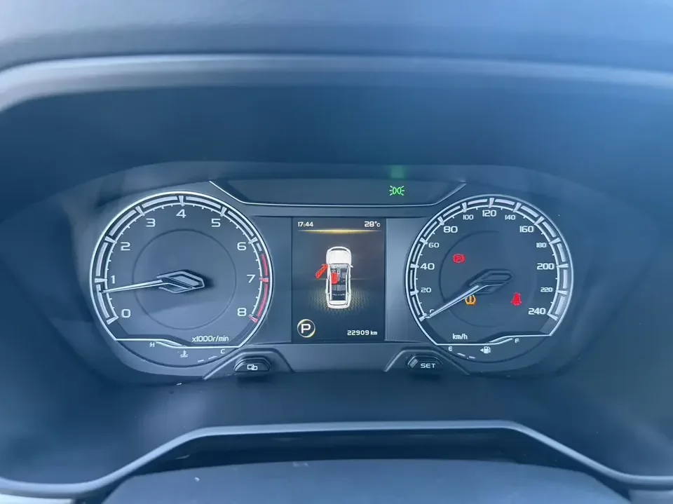 Geely Vision X6 Vision X6 2021 PRO 1.4T Automatic Premium 2022 — thumbnail 3