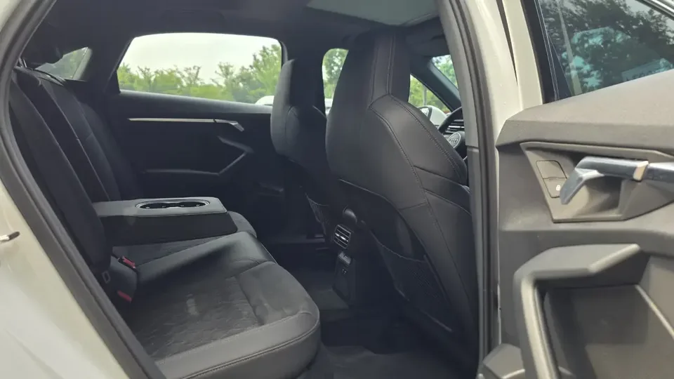Audi A3 Audi A3 2022 A3L Limousine 35 TFSI Luxury Sports 2022 — thumbnail 4