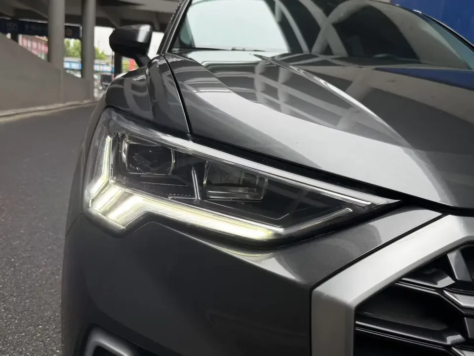 Audi Q3 Audi Q3 2022 35 TFSI Stylish Dynamic 2022 — thumbnail 3