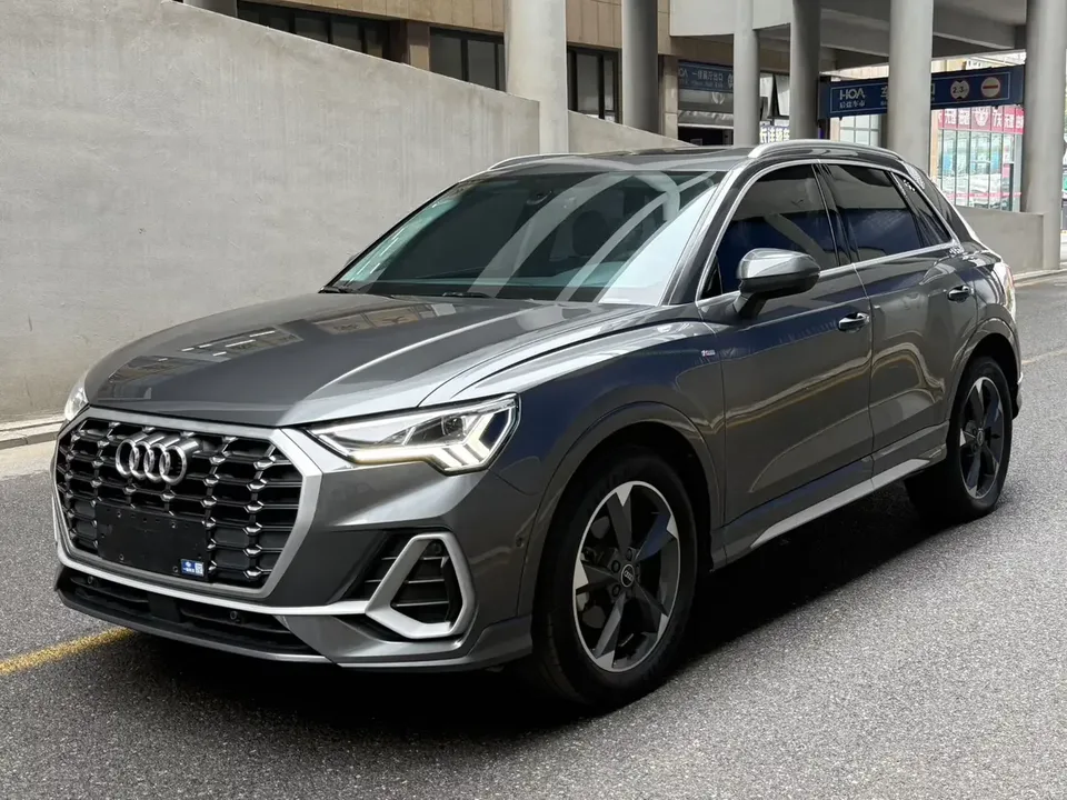 Audi Q3 Audi Q3 2022 35 TFSI Stylish Dynamic 2022 — photo 1, buy with delivery to Moscow
