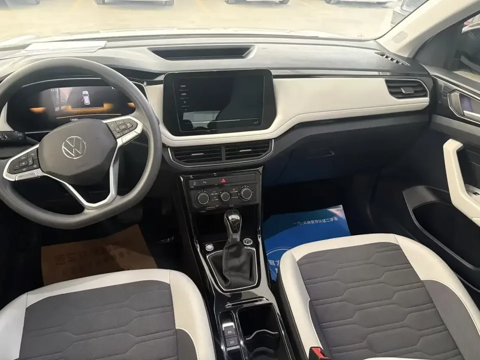 Volkswagen Tharu tuyue 2025 New 1.5L Sharp Edition 2025 — thumbnail 5