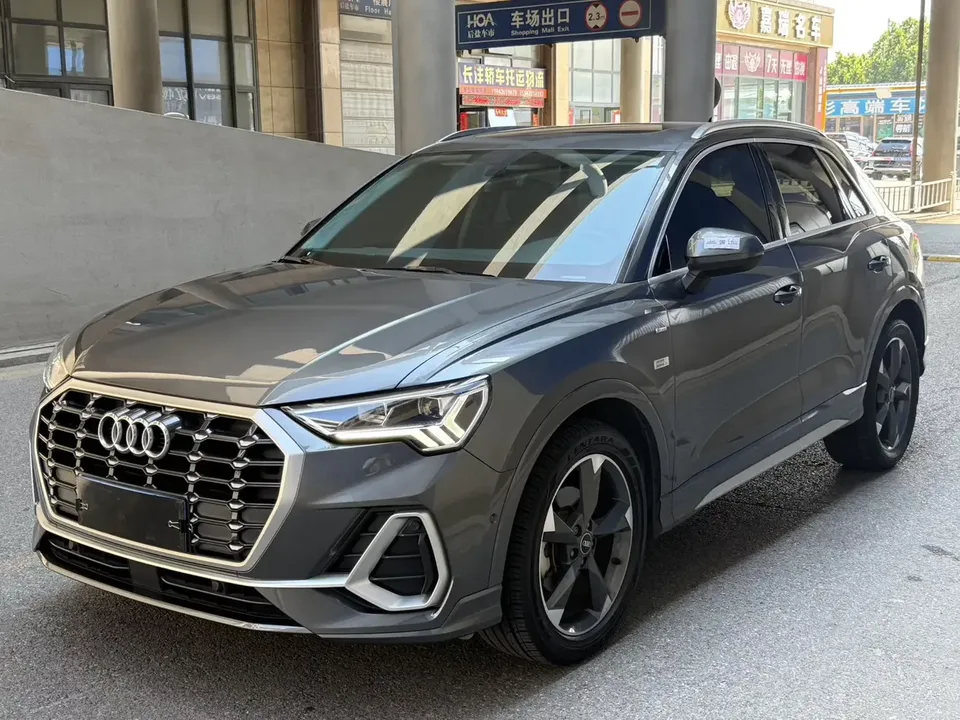 Audi Q3 Audi Q3 2022 35 TFSI Stylish Dynamic 2022 — фото 1, купить с доставкой в Москву