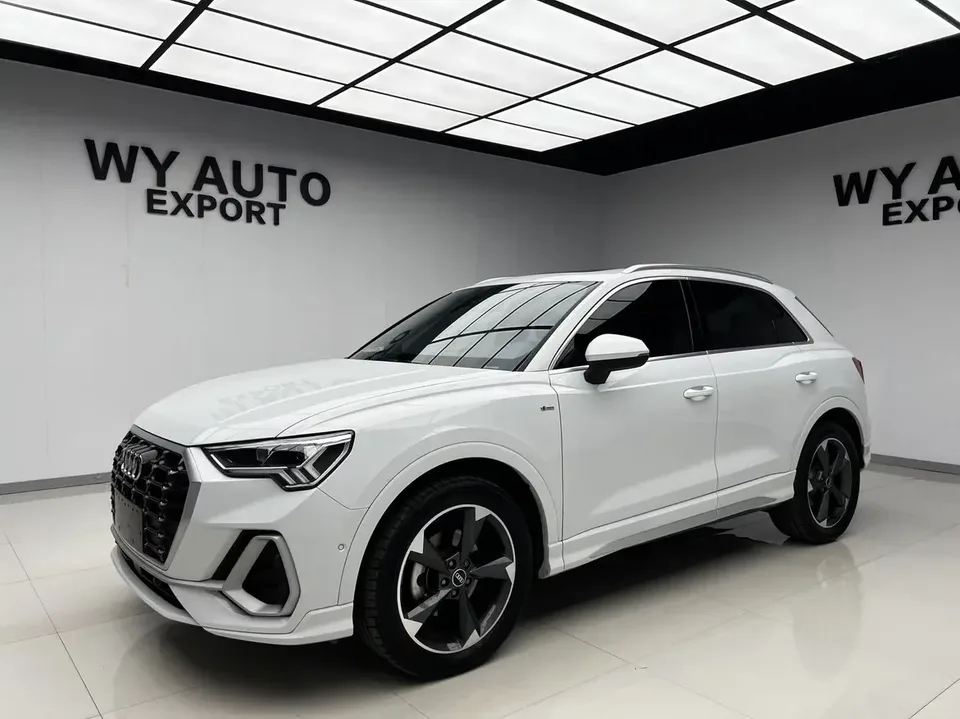 Audi Q3 Audi Q3 2022 35 TFSI Stylish Dynamic 2022 — фото 1, купить с доставкой в Москву