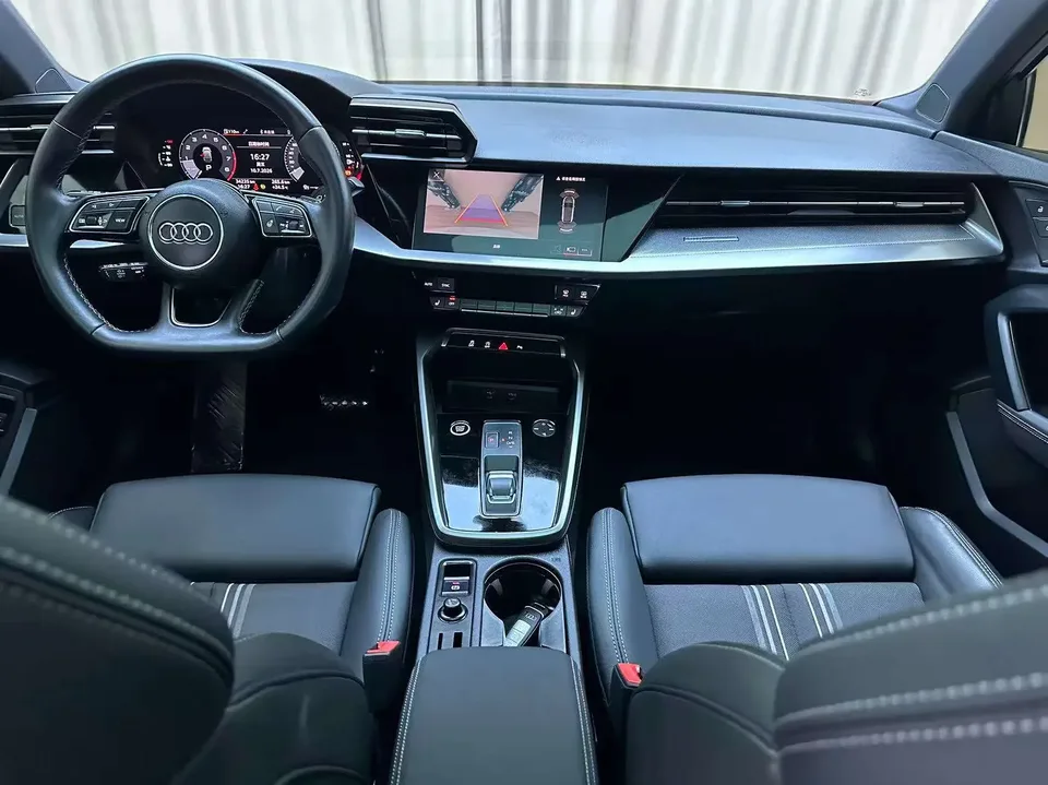 Audi A3 Audi A3 2022 Sportback 35 TFSI Stylish and sporty 2022 — thumbnail 4