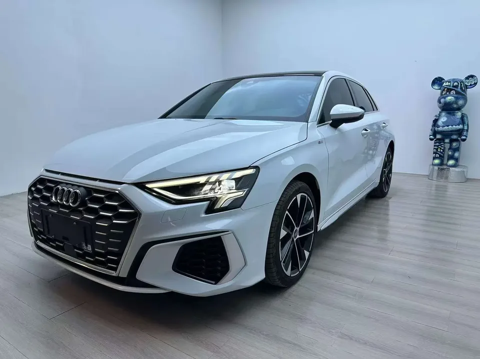 Audi A3 Audi A3 2022 Sportback 35 TFSI Stylish and sporty 2022 — photo 1, buy with delivery to Moscow