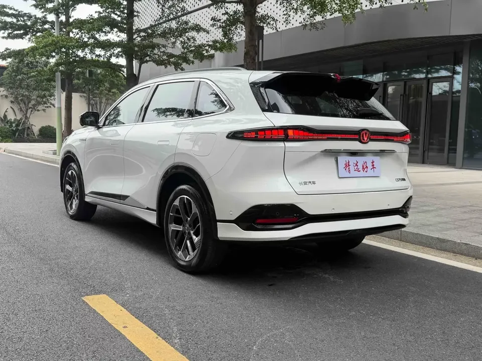 Changan CS75PLUS Changan CS75 PLUS 2025 The fourth generation 1.5T new Blue Whale smart flagship model 2024 — миниатюра 2
