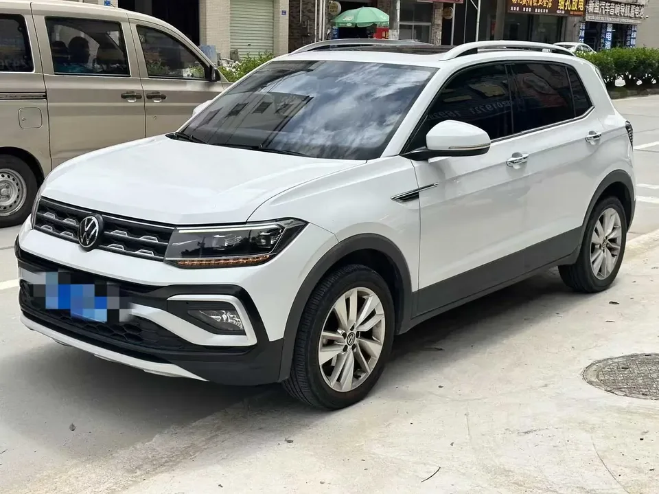 Volkswagen Tu Kai Tu Kai 2023 1.5L Automatic Comfort Edition 2023 — photo 1, buy with delivery to Moscow