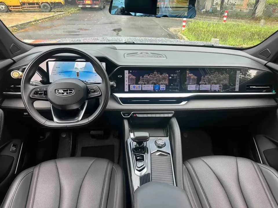 Geely Monjaro Xingyue L 2024 2.0TD DCT EVO 2WD Changfeng Edition 2024 — thumbnail 3