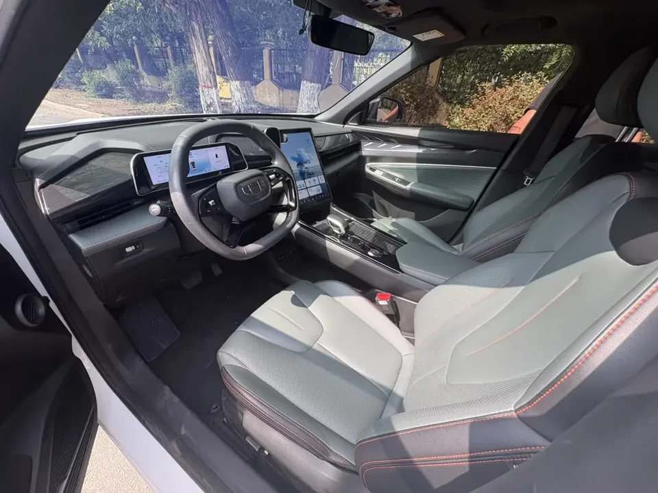 Geely Atlas Boyue 2024 1.5TD Dragon Edition 2024 — thumbnail 5