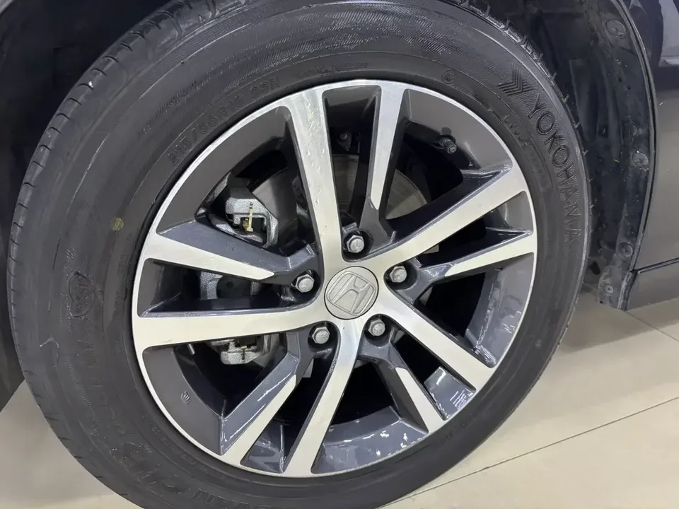Honda Integra Style 2022 240TURBO CVT Phantom Night Tech Edition 2022 — thumbnail 3