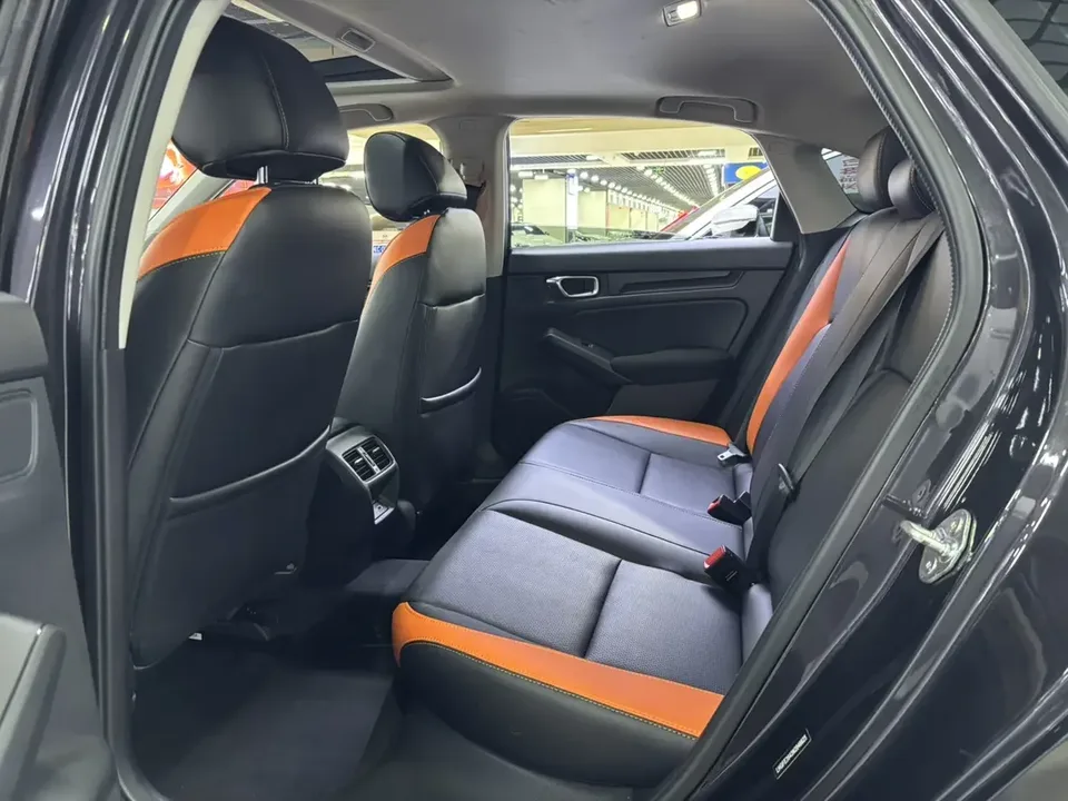 Honda Integra Style 2022 240TURBO CVT Phantom Night Tech Edition 2022 — thumbnail 4