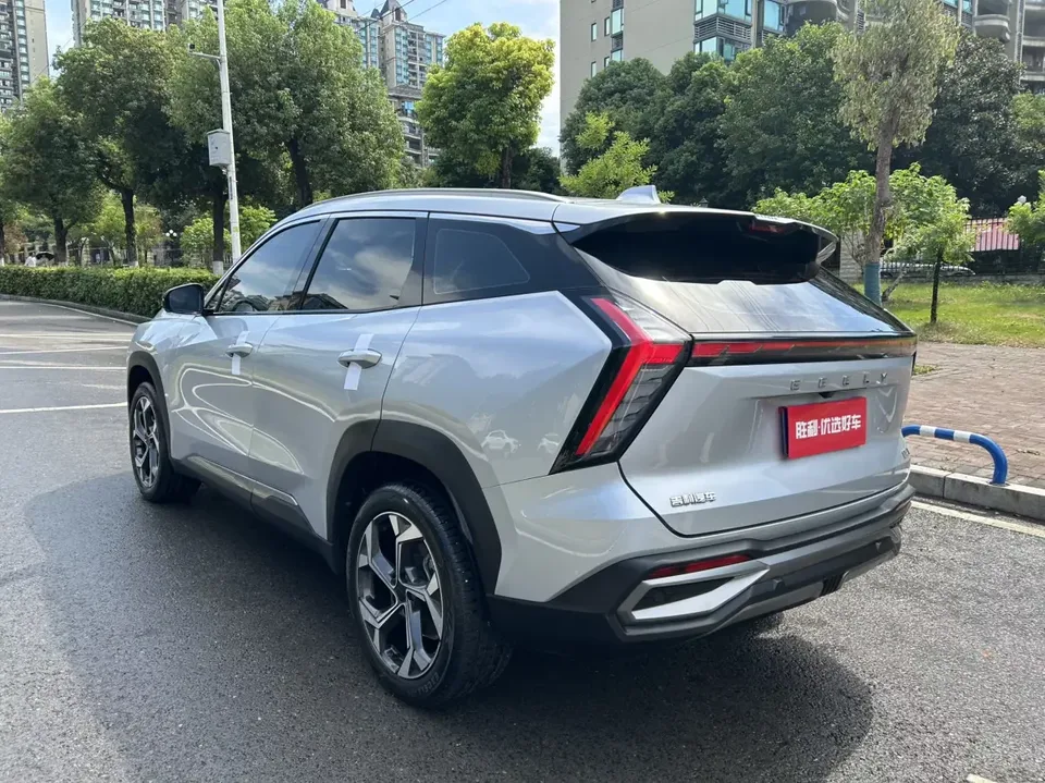 Geely Atlas L Boyue L 2023 1.5TD DCT Premium 2023 — thumbnail 2