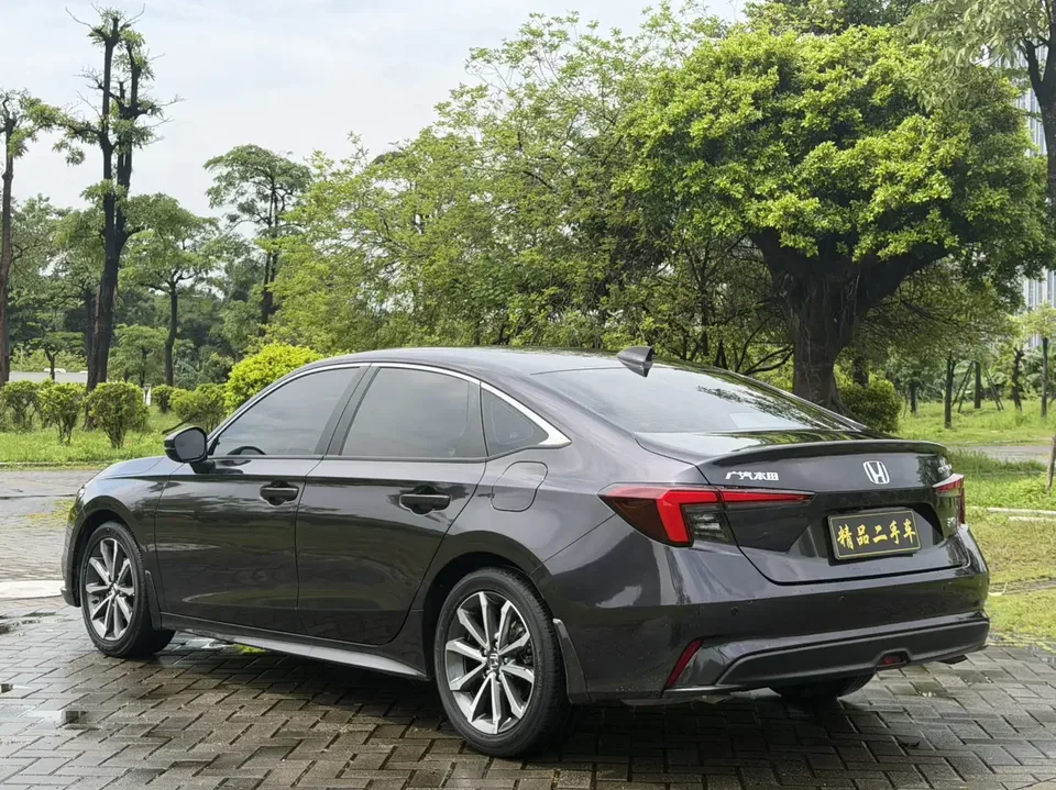 Honda Integra Style 2023 240TURBO CVT Deluxe Edition 2023 — thumbnail 2