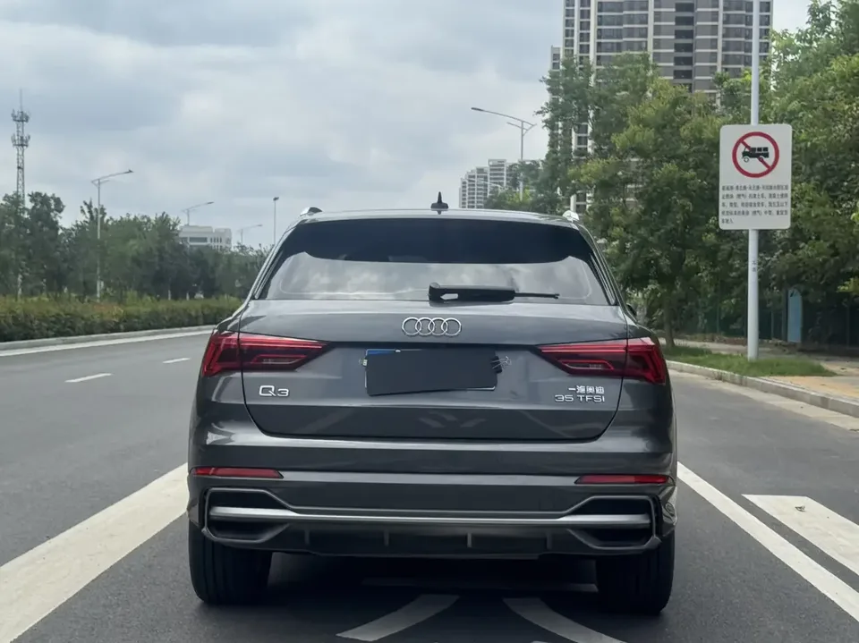 Audi Q3 Audi Q3 2022 35 TFSI Stylish Dynamic 2022 — thumbnail 2
