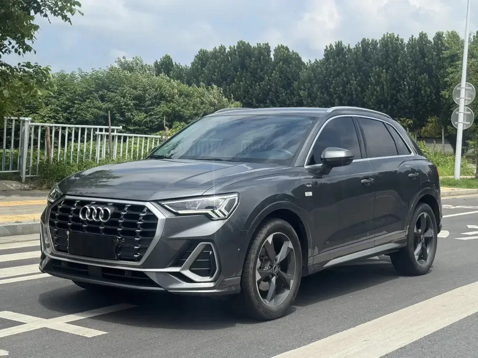 Audi Q3 Audi Q3 2022 35 TFSI Stylish Dynamic 2022 — photo 1, buy with delivery to Moscow