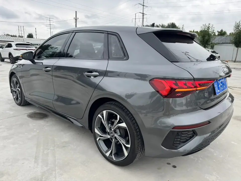 Audi A3 Audi A3 2022 Sportback 35 TFSI Luxury Sports 2022 — thumbnail 2
