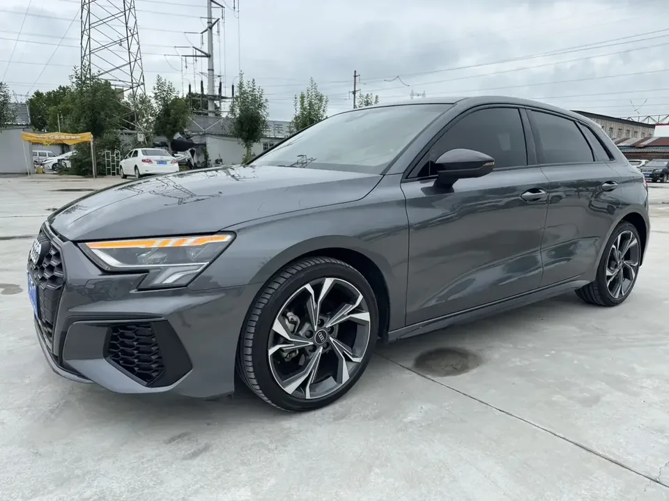 Audi A3 Audi A3 2022 Sportback 35 TFSI Luxury Sports 2022 — photo 1, buy with delivery to Moscow