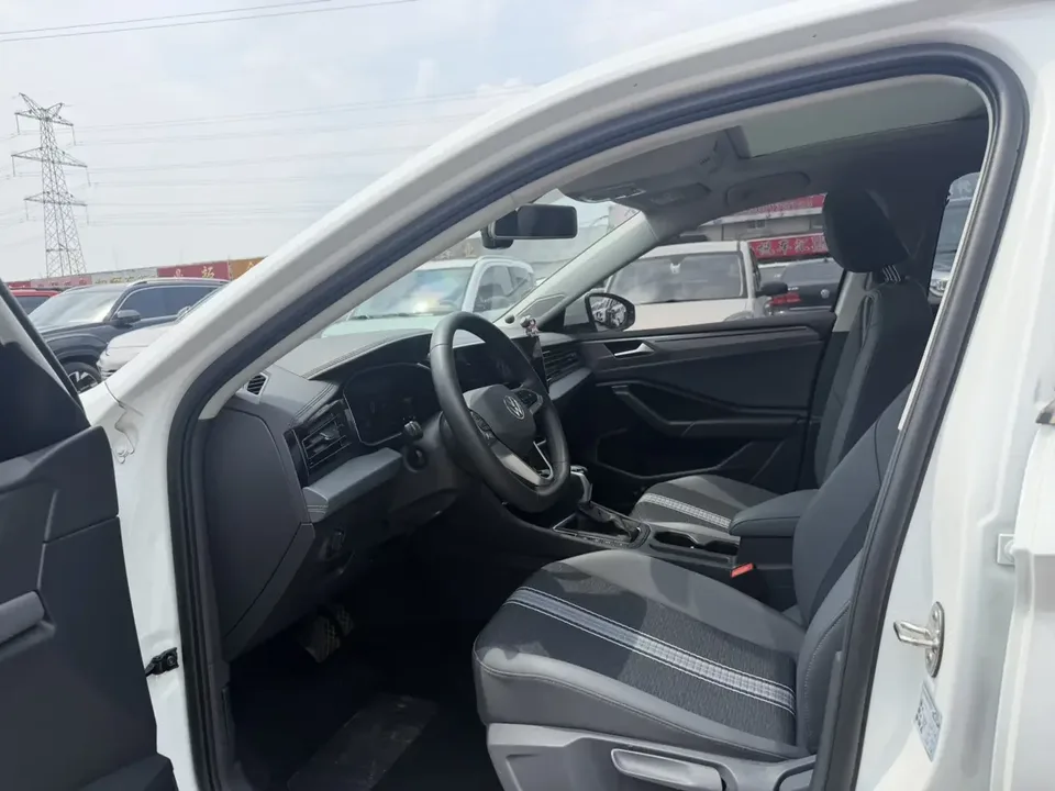 Volkswagen Sagitar Sagitar 2024 200TSI DSG Flying Edition 2024 — миниатюра 3