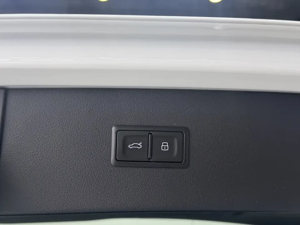 Audi Q2L Audi Q2L 2022 35 TFSI Progressive Dynamic 2022 — миниатюра 3
