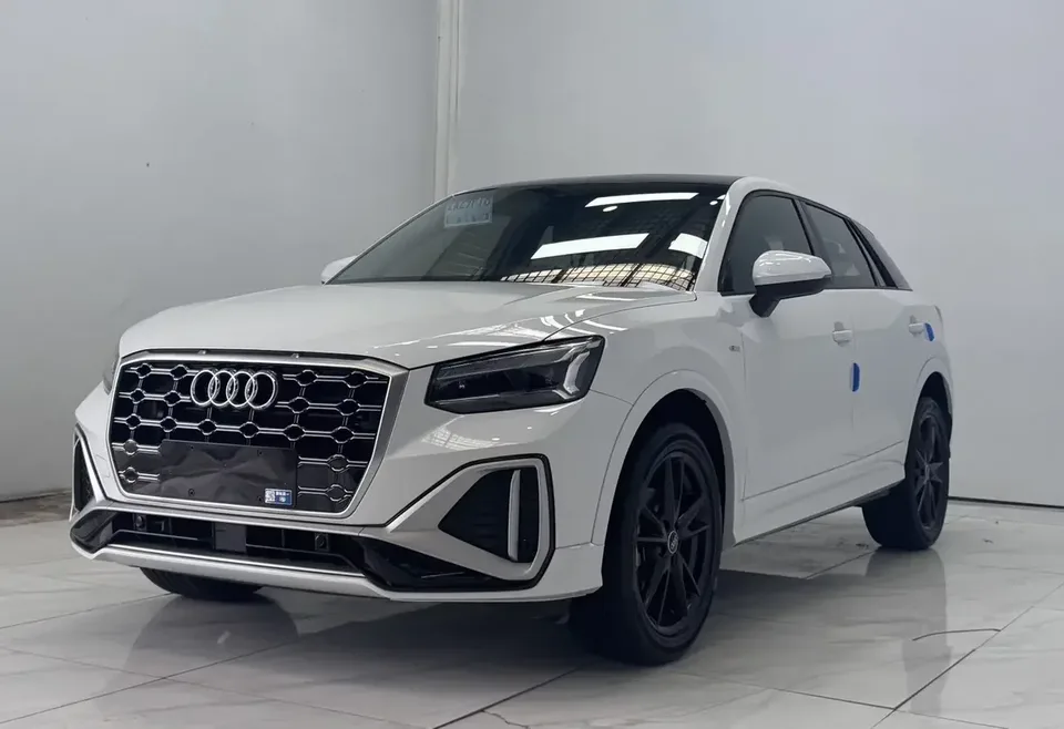 Audi Q2L Audi Q2L 2022 35 TFSI Progressive Dynamic 2022 — фото 1, купить с доставкой в Москву