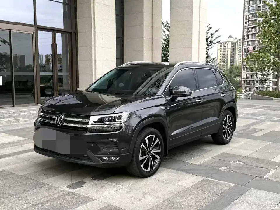 Volkswagen Tharu tuyue 2022 280TSI 2WD Fashion Edition 2022 — photo 1, buy with delivery to Moscow