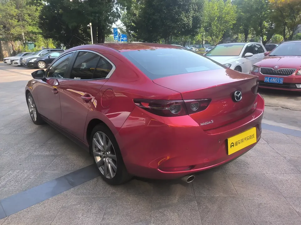 Mazda Axela Mazda3 Angkesela 2021 2.0L Automatic Premium Edition 2022 — thumbnail 4