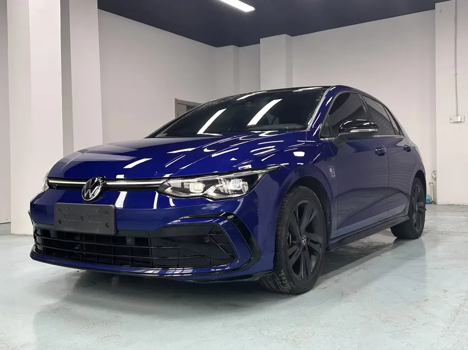 Volkswagen Golf golf 2023 280TSI DSG R-Line 2023 — photo 1, buy with delivery to Moscow