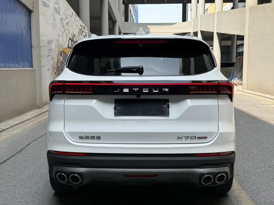 Jetour Jietu X70 PLUS Jietu X70 PLUS 2023 1.5T DCT Brave PLUS 7-seater 2023 — thumbnail 2