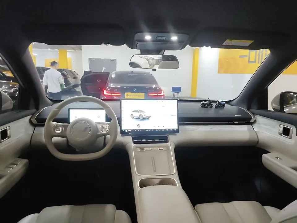 Wuling Starlight S PHEV Wuling Starlight S PHEV 2024 130km Pilot 2024 — thumbnail 2