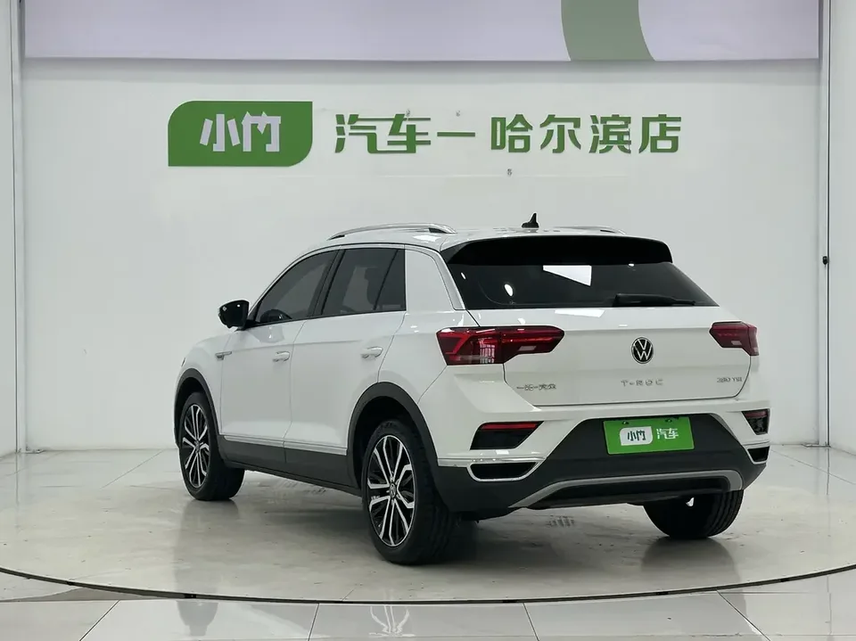 Volkswagen T-Roc TANG 2022 280TSI DSG 2WD Comfort PLUS 2022 — thumbnail 2