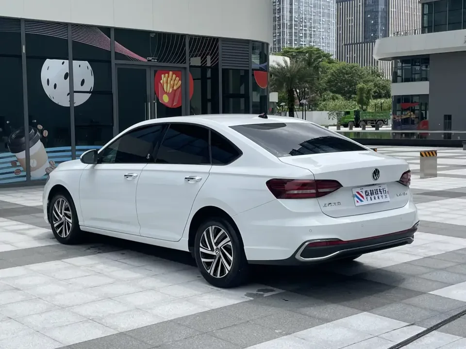 Volkswagen Lavida Lavida 2023 1.5L Automatic 5 Million Edition 2022 — thumbnail 2