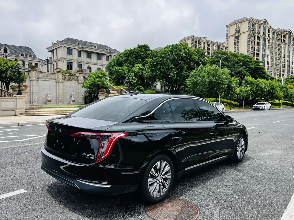 Hongqi E-QM5 Hongqi E-QM5 2024 560KM PLUS version 100kW 2024 — thumbnail 2