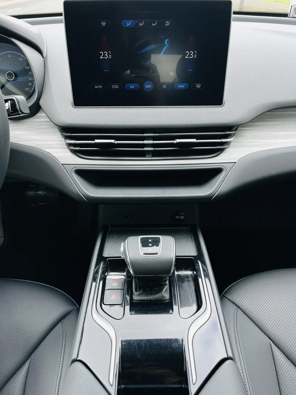 Hongqi E-QM5 Hongqi E-QM5 2024 560KM PLUS version 100kW 2024 — thumbnail 3