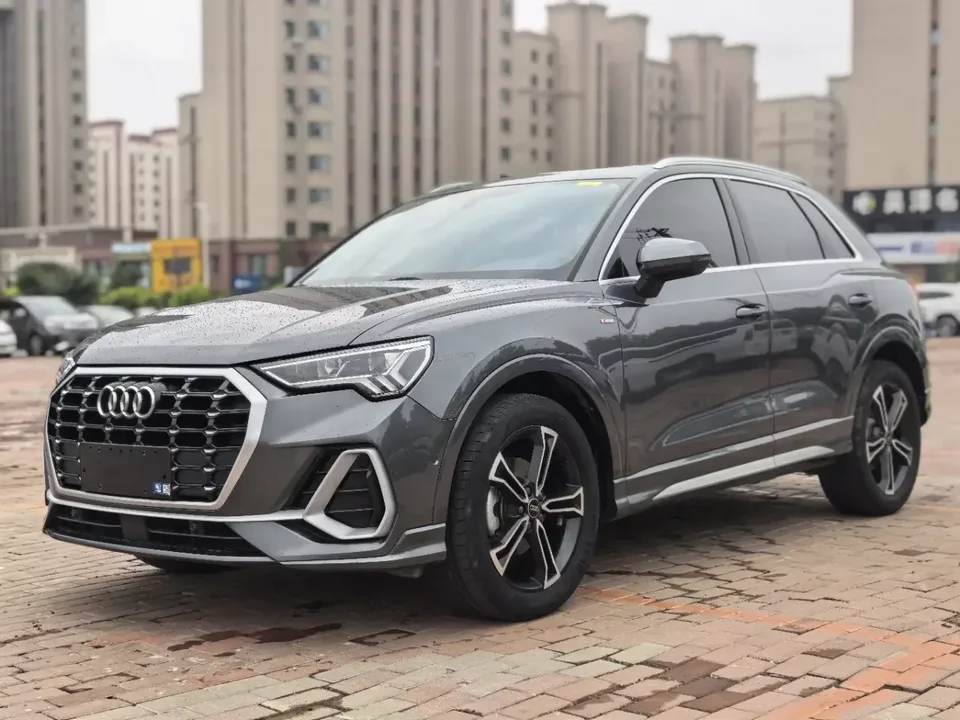 Audi Q3 Audi Q3 2022 35 TFSI Stylish Dynamic 2022 — photo 1, buy with delivery to Moscow