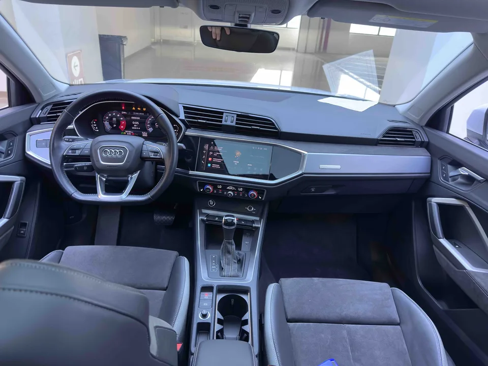 Audi Q3 Audi Q3 2022 35 TFSI Stylish Dynamic 2022 — thumbnail 4