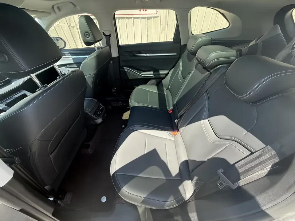 Haval H6 Haval H6 2023 National Trend Edition 1.5T Automatic City Edition 2023 — thumbnail 3