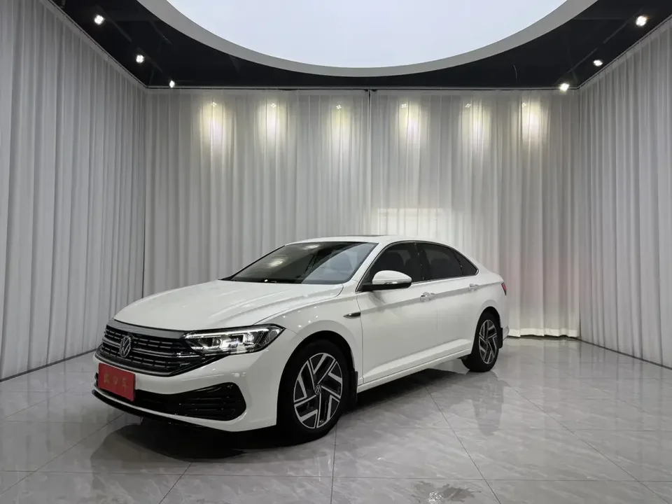 Volkswagen Sagitar Sagitar 2023 280TSI DSG Beyond Edition Plus 2022 — photo 1, buy with delivery to Moscow