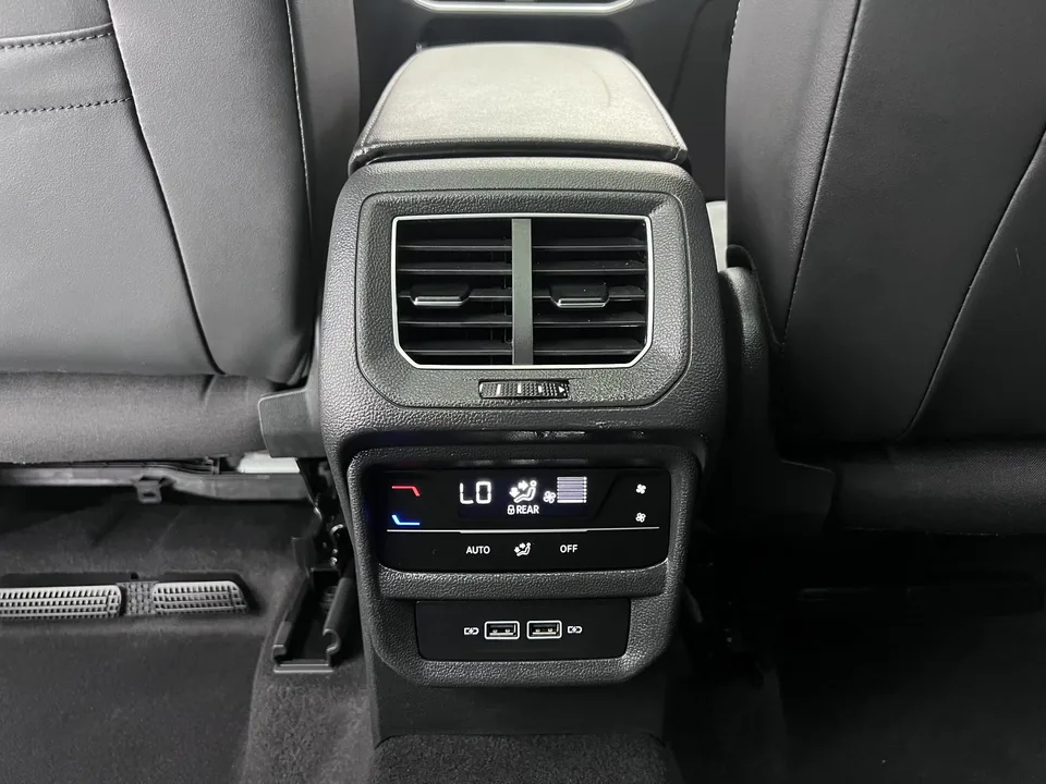 Volkswagen Tayron Tanyue 2023 280TSI 2WD Luxury Plus Advanced Edition 2023 — миниатюра 3