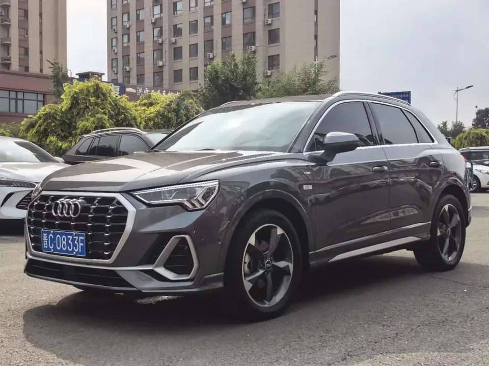 Audi Q3 Audi Q3 2022 35 TFSI Stylish Dynamic 2022 — photo 1, buy with delivery to Moscow