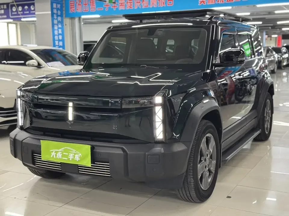 iCAR 03 iCAR 03 2024 Two-wheel drive long-range Yuechao version 2024 — photo 1, buy with delivery to Moscow