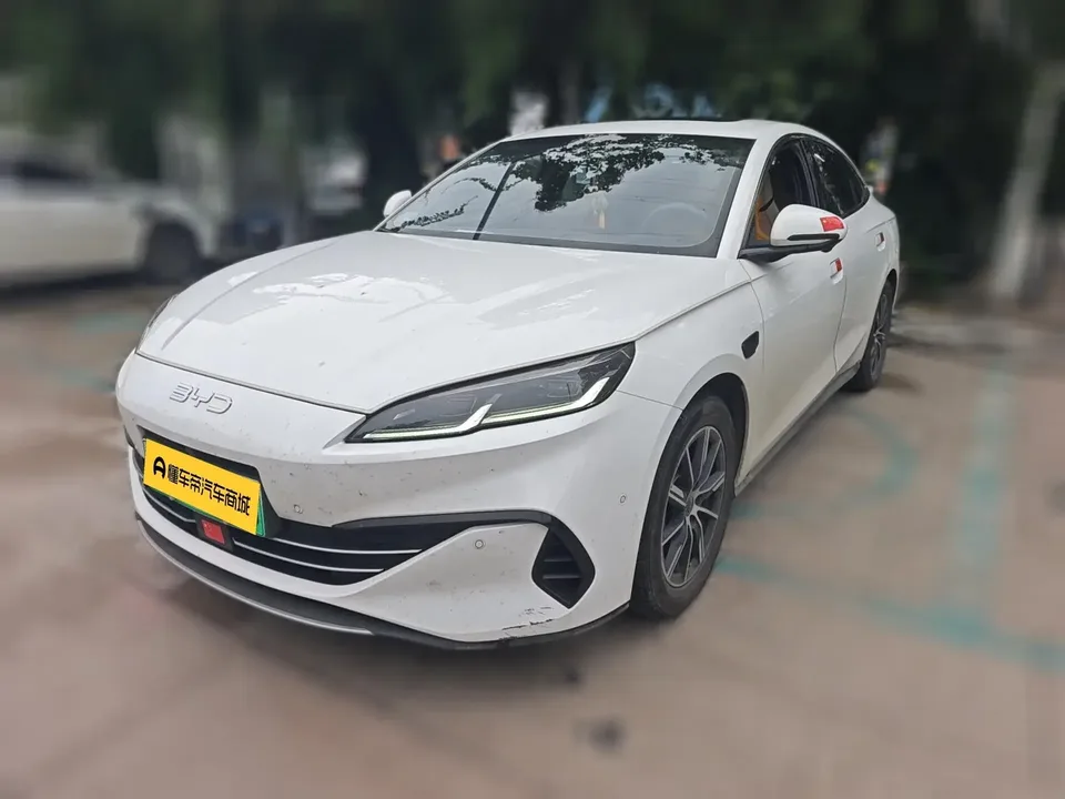 BYD Seal 06DM Seal 06DM 2025 DM-i 120KM Premium Edition 2025 — photo 1, buy with delivery to Moscow