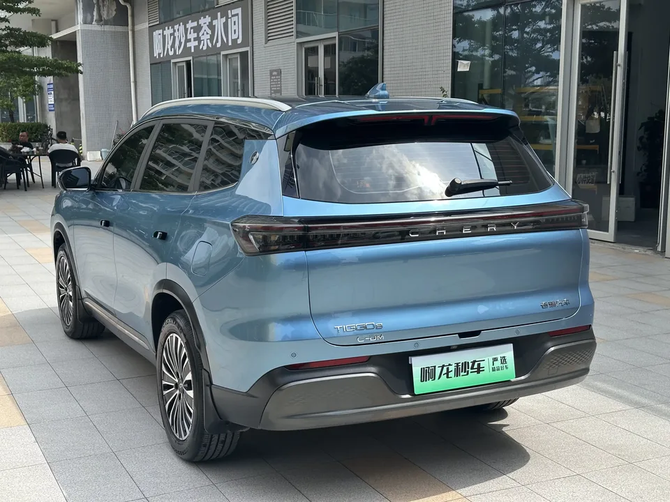 Chery Tiggo 8 PLUS C-DM Tiggo 8 PLUS C-DM 2025 1.5T Luxury 2025 — thumbnail 2