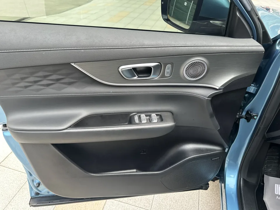 Chery Tiggo 8 PLUS C-DM Tiggo 8 PLUS C-DM 2025 1.5T Luxury 2025 — thumbnail 3