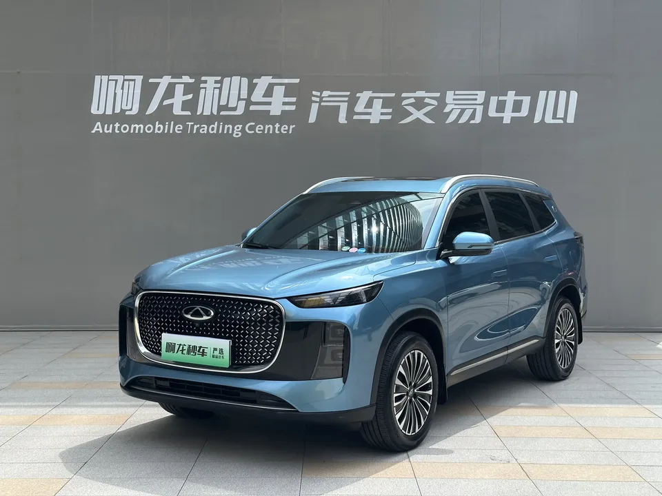 Chery Tiggo 8 PLUS C-DM Tiggo 8 PLUS C-DM 2025 1.5T Luxury 2025 — photo 1, buy with delivery to Moscow
