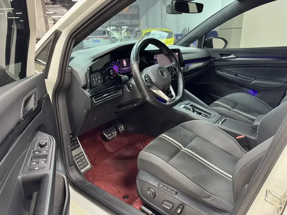 Volkswagen Golf golf 2021 280TSI DSG R-Line 2022 — миниатюра 3