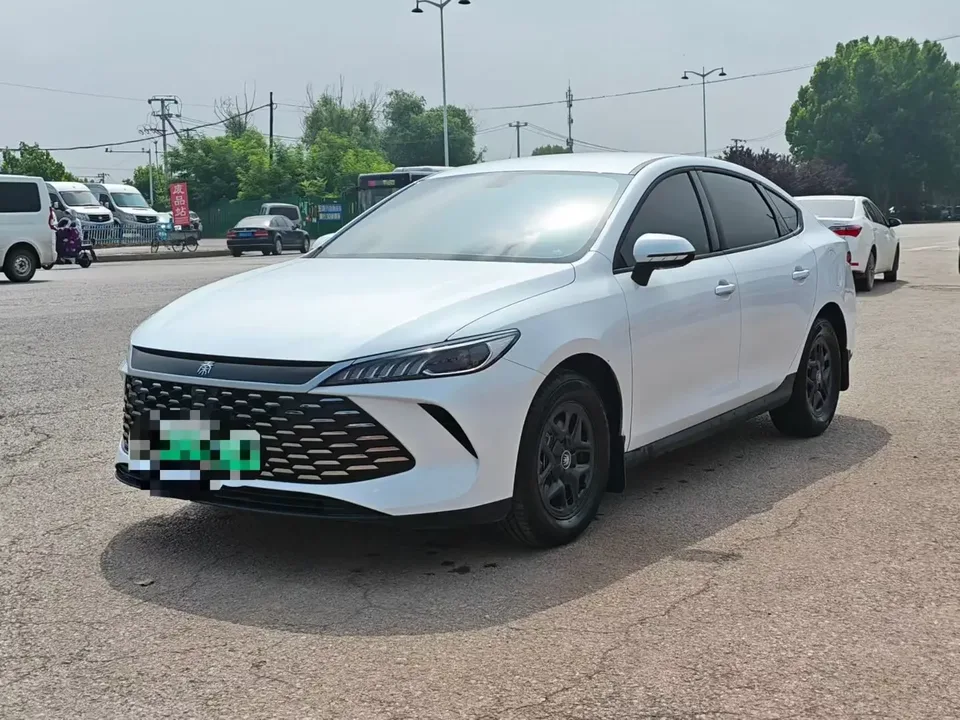 BYD Qin PLUS DM Qin PLUS DM 2025 DM-i 55KM Intelligent Driving Edition Leading Edition 2025 — photo 1, buy with delivery to Moscow